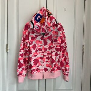 Stylish Pink Camouflage Men's relaxed fit zipper hoodie